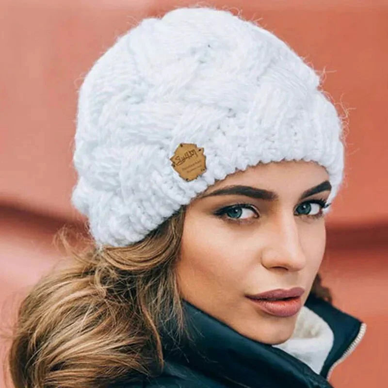 Niki | Women's Cozy Cable Knit Beanie