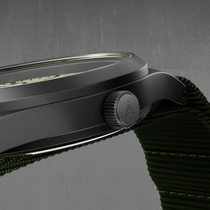 VeyField™ 41 Field Watch — Reliable in Any Conditions