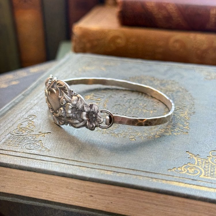 🔥LAST DAY 59% OFF✨Handmade Sterling Spoon Bangle - Crafted From Authentic Vintage Tools