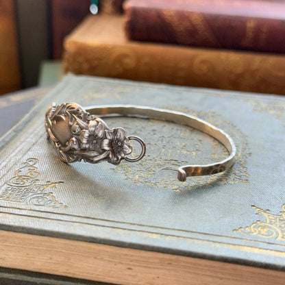 🔥LAST DAY 59% OFF✨Handmade Sterling Spoon Bangle - Crafted From Authentic Vintage Tools