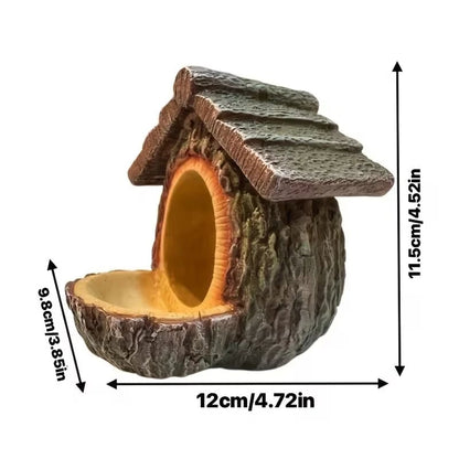Vintage Treehouse Shape Bird Feeder: A Charming Oasis for Your Feathered Friends