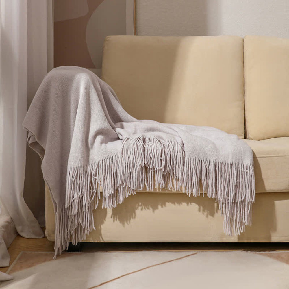 Thick Knit Throw with Tassels
