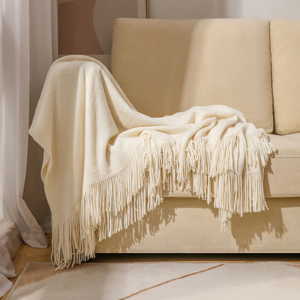 Thick Knit Throw with Tassels