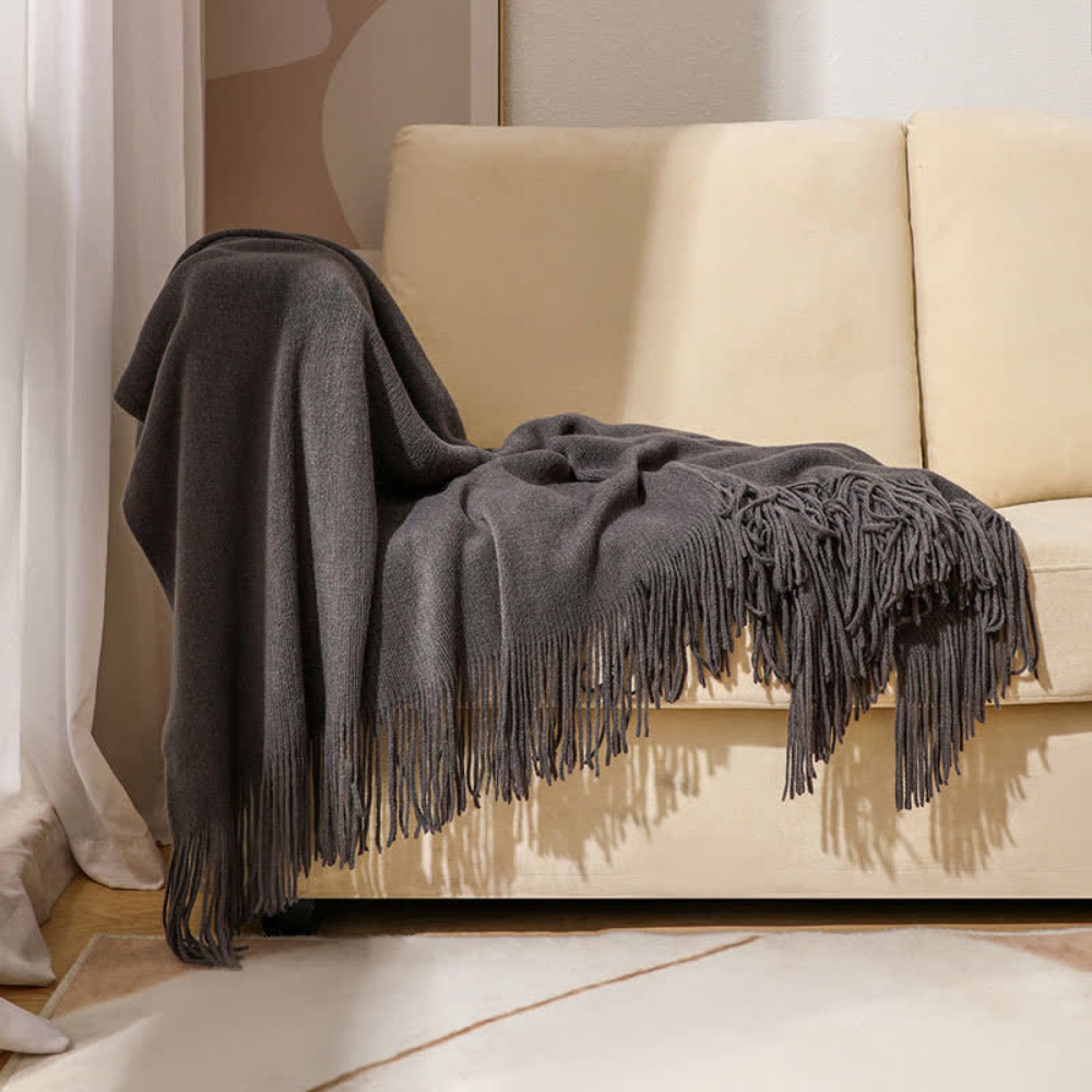 Thick Knit Throw with Tassels