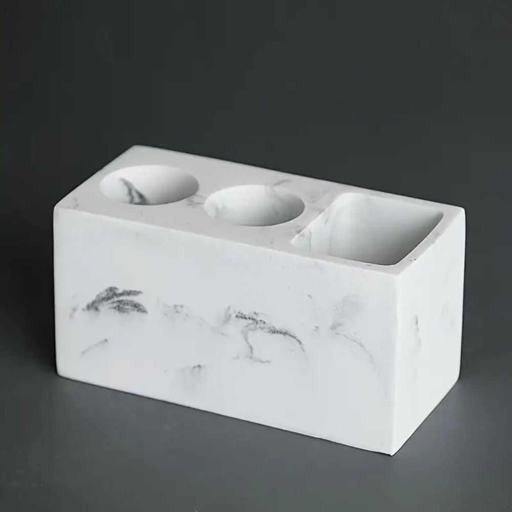 Resin Couple Toothbrush Stand