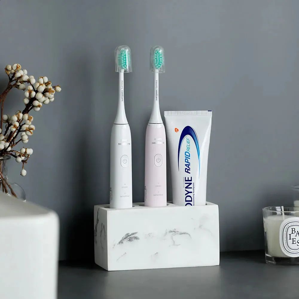 Resin Couple Toothbrush Stand