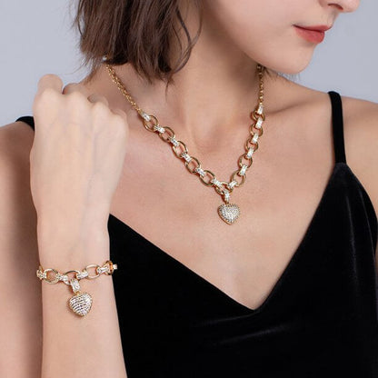 Elegant Heart-Shaped Zirconia Necklace - Stylish