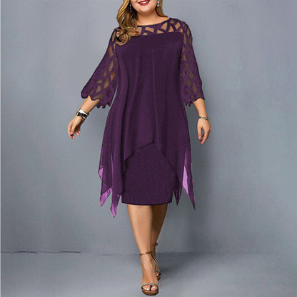 Chic plus-size midi dress with lace sleeves