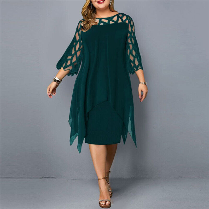 Chic plus-size midi dress with lace sleeves