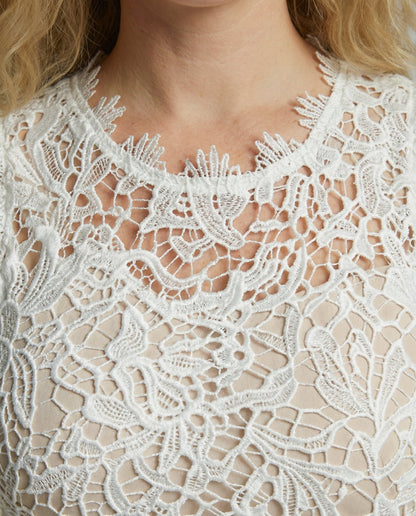 Niki | Elegant Lace Maxi Dress
