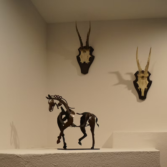 Handcrafted Horse Statue – Ferro