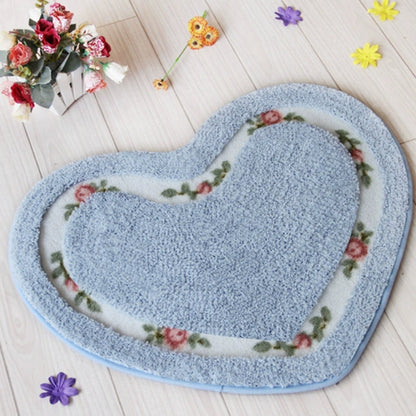 Heart-Shaped Floral Accent Rug