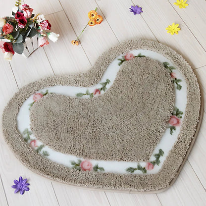 Heart-Shaped Floral Accent Rug