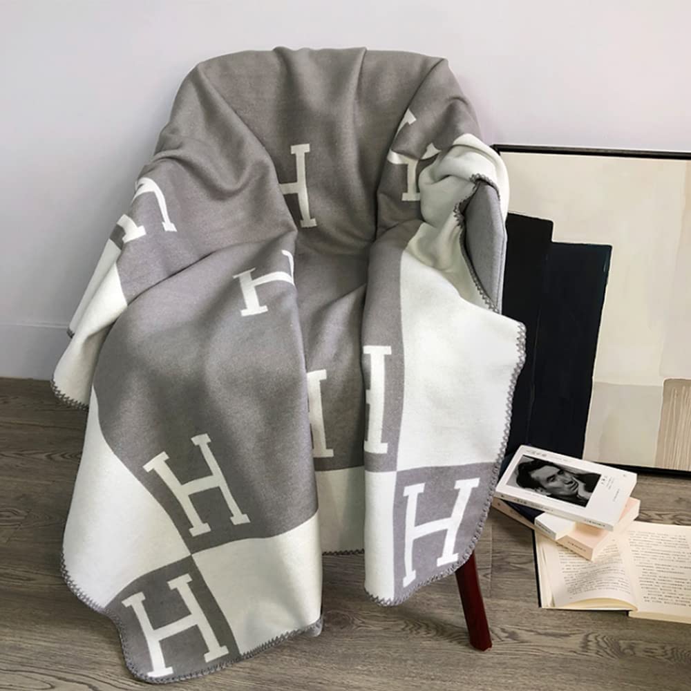 Luxurious Wool and Cashmere Throw - LuxBlanket