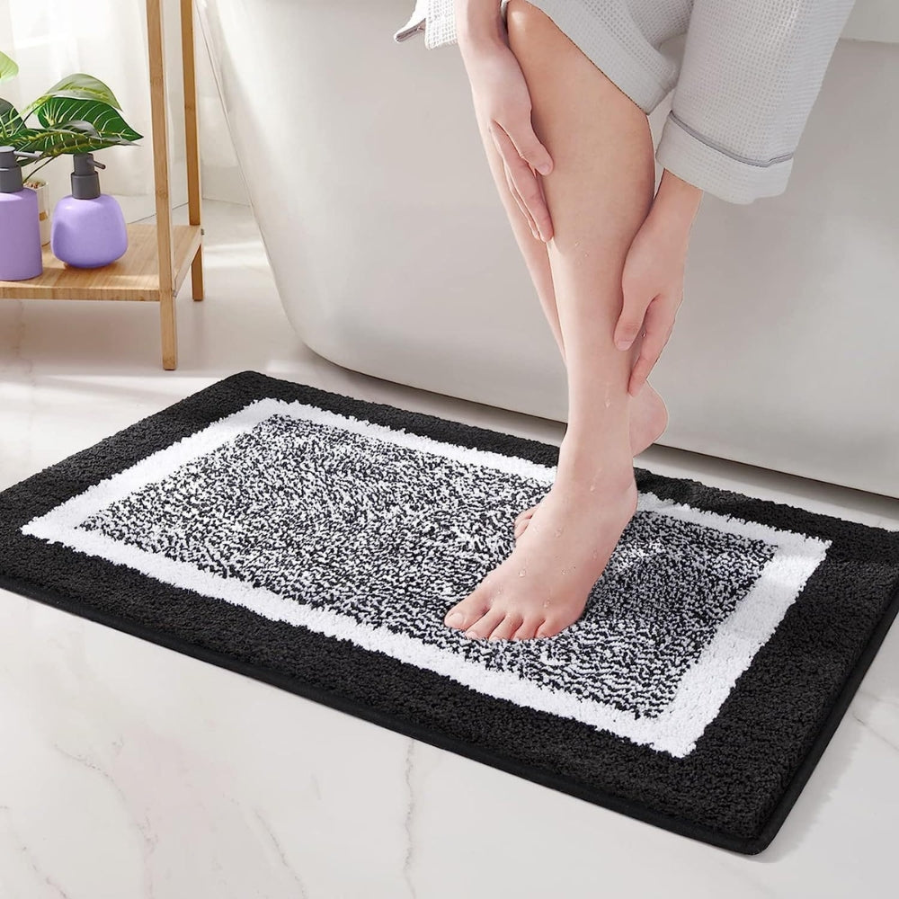 Contoured Edge Bath Mat with Non-Slip Base