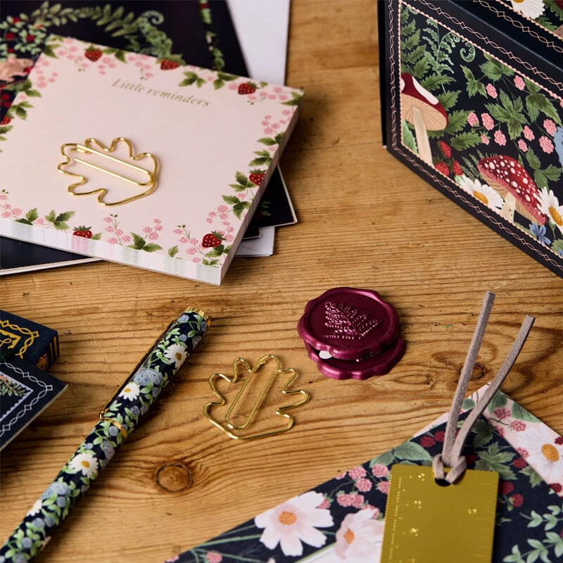 Niki | 24 Days Premium Stationery Advent Calendar | Limited "Winter Forest" Edition | 24 Exclusive Stationery Surprises | Sustainable & Plastic-Free | Includes 2025 Calendar & Accessories