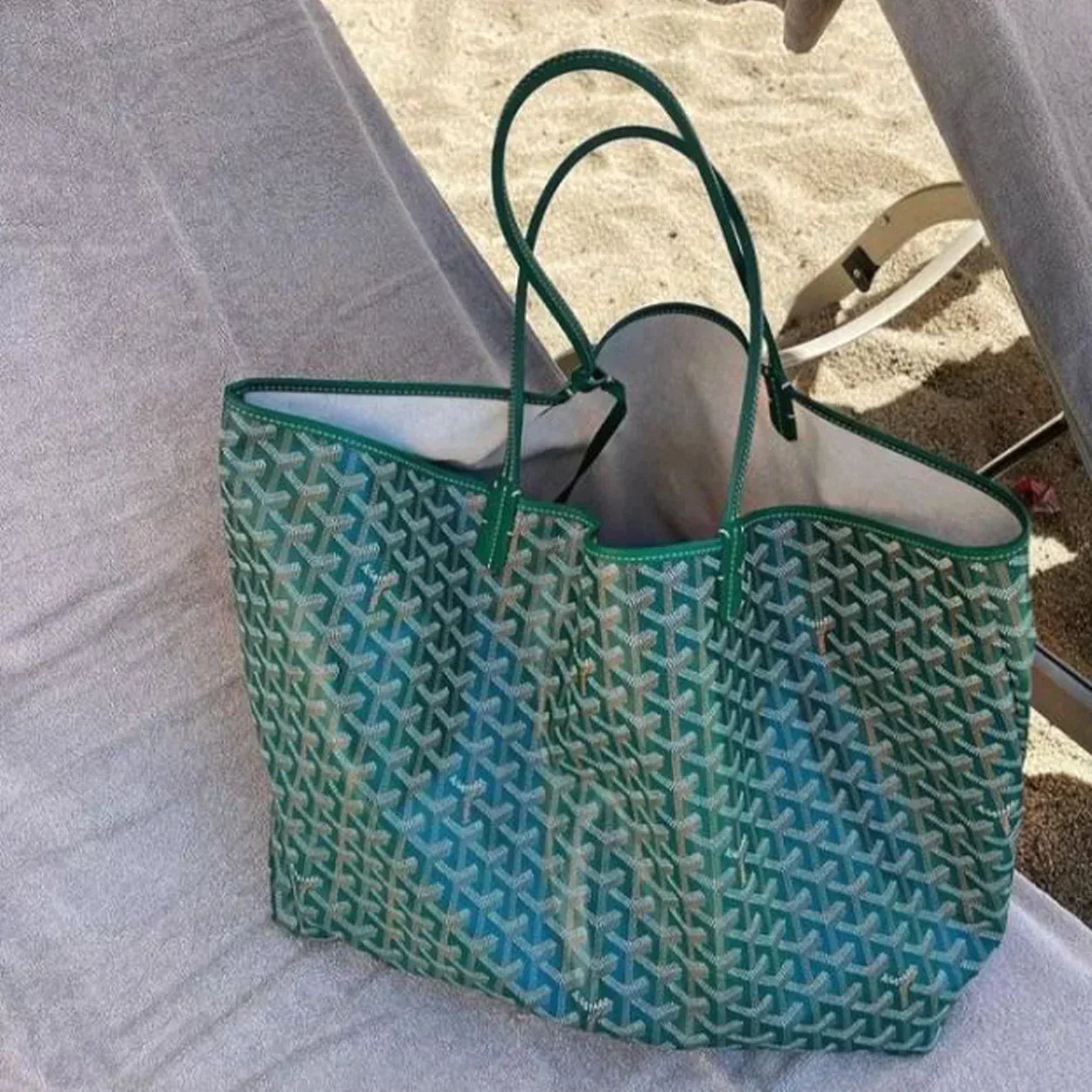 Niki | Bag - Stylish Companion for Every Occasion