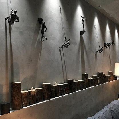 Niki | Climber Sculpture