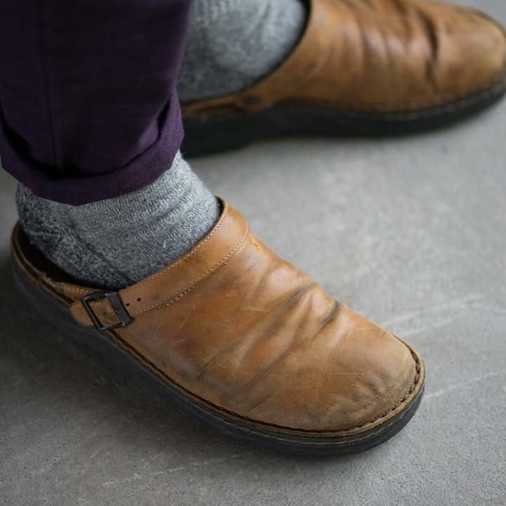 Niki | Clogs: Comfort and Style