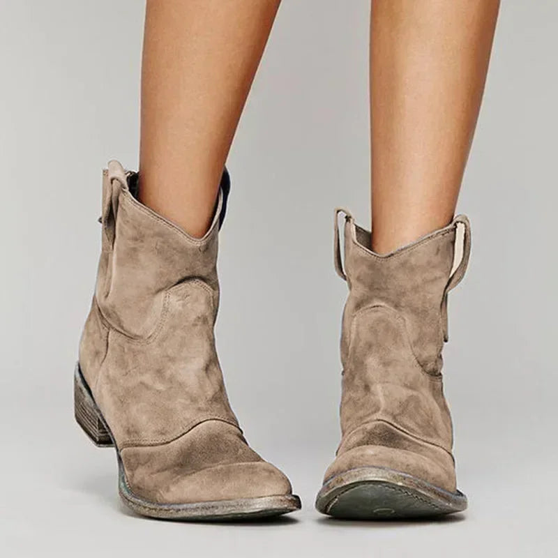 Niki | Effortless Vintage Cowboy Ankle Boots