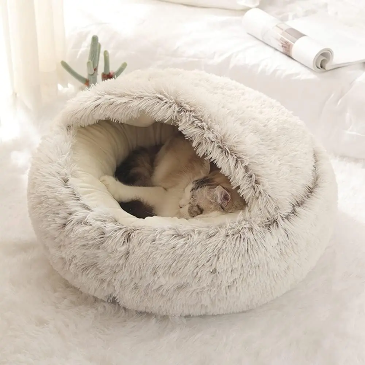 Niki | Cozy Cave Pet Bed | Calming and Comfortable Dog Bed for Deep Relaxation