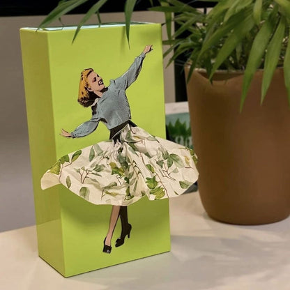Niki | Flying Skirt Tissue Box