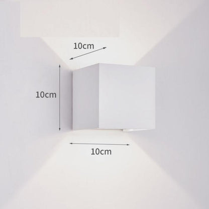 Niki | Garduru LED Wall Lamp | Modern, Versatile and Energy Efficient