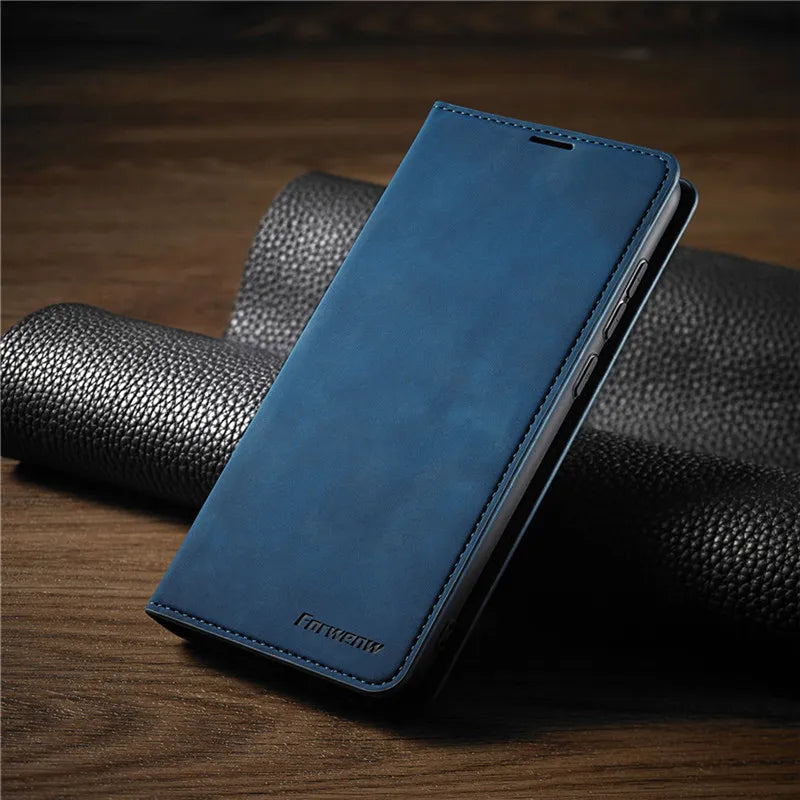 Niki | iPhone Case: Magnetic Leather Bag for Stylish Protection