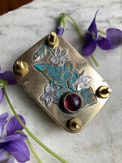 Niki | Pocket Flower Press for Botanicals | Tiny Nature Craft Kit | Travel-Friendly