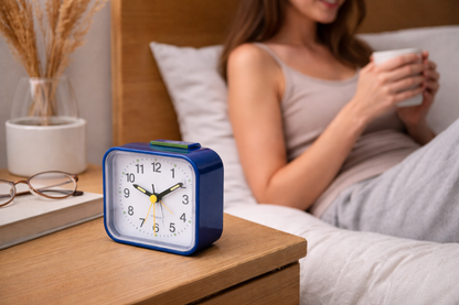 Niki | Silent & Peaceful Alarm Clock – Non-Ticking, Gentle Wake-Up Light, Snooze Function