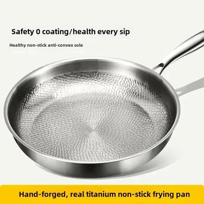 Niki | Hammered titanium frying pan, induction safe, naturally non-stick