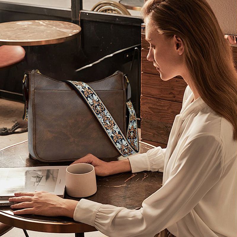 Niki | Versatile leather crossbody bag for women