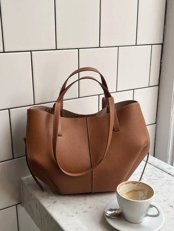 Niki | Voss – Vintage leather shoulder bag for women | Spacious, elegant and timeless design