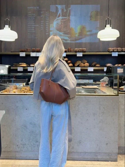 Niki | Voss – Vintage leather shoulder bag for women | Spacious, elegant and timeless design