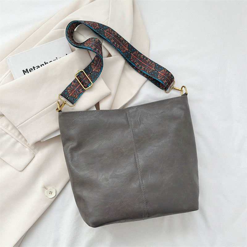 Niki | Women's Large Capacity Tote Bag with Decorative Strap