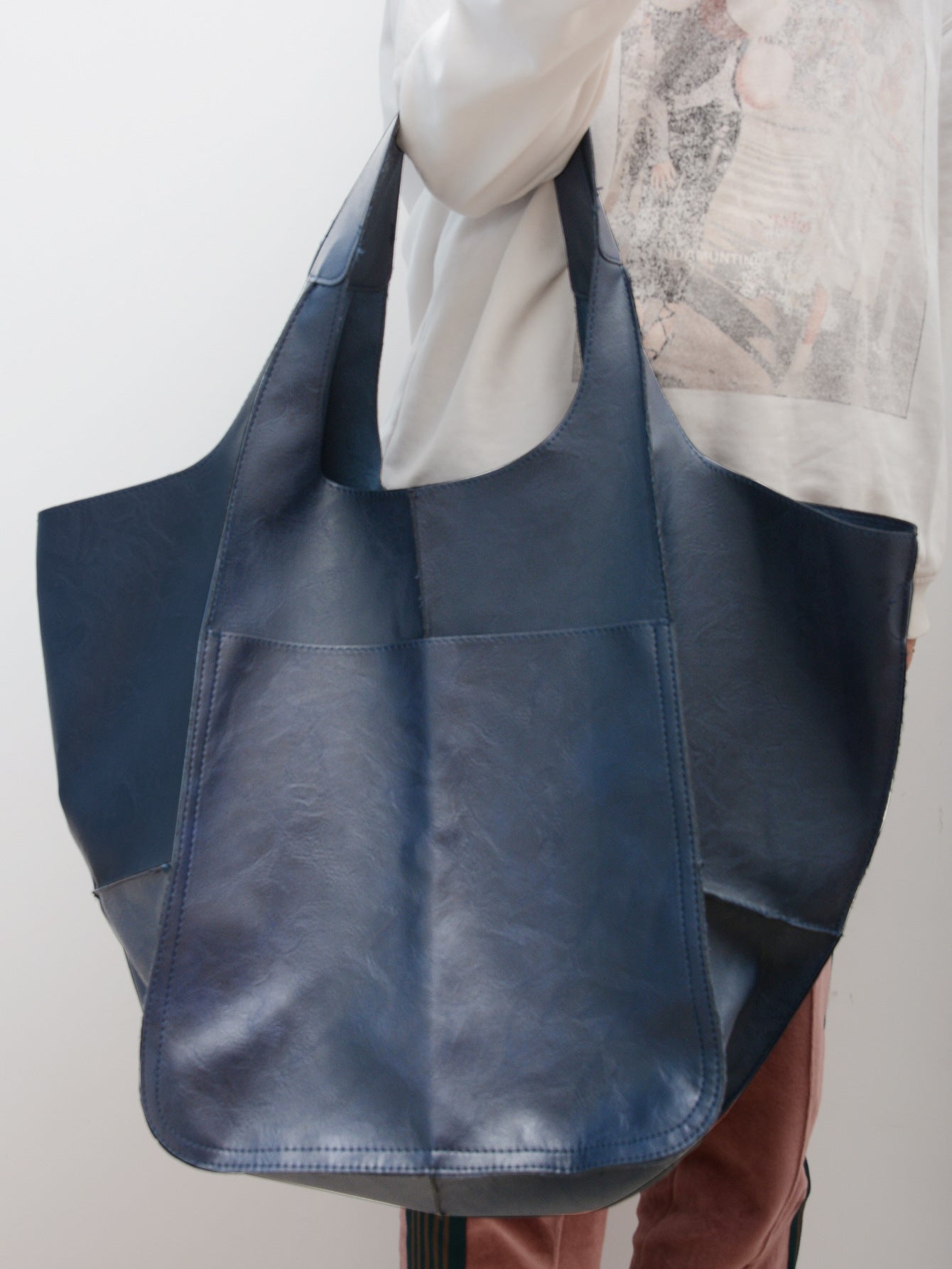 Niki | Women's Oversized Tote Bag
