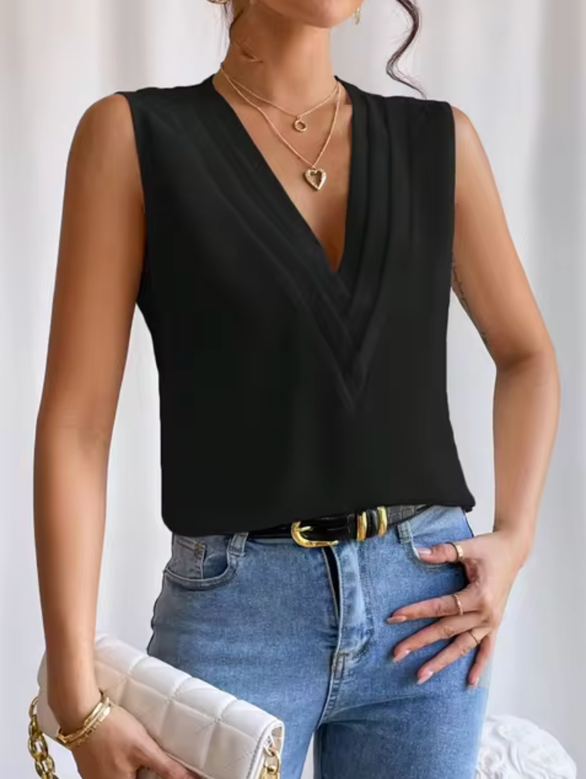 Women's Elegant Sleeveless Pleated V-Neck Top