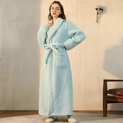 Plush Fleece Robe for Ultimate Relaxation
