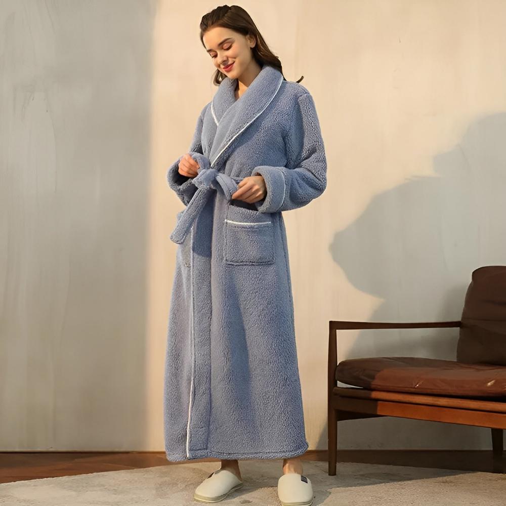 Plush Fleece Robe for Ultimate Relaxation