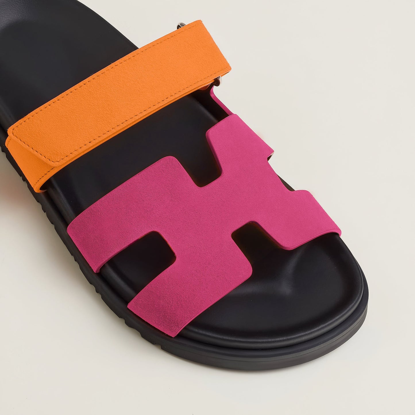 Stylish Leather Cut-Out Comfort Sandals