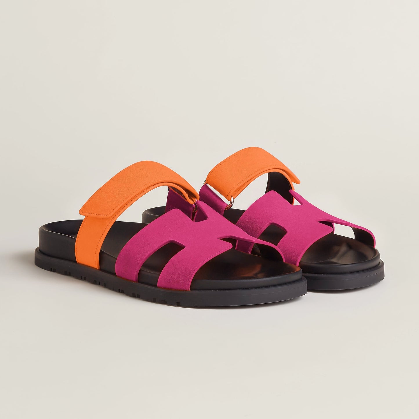Stylish Leather Cut-Out Comfort Sandals