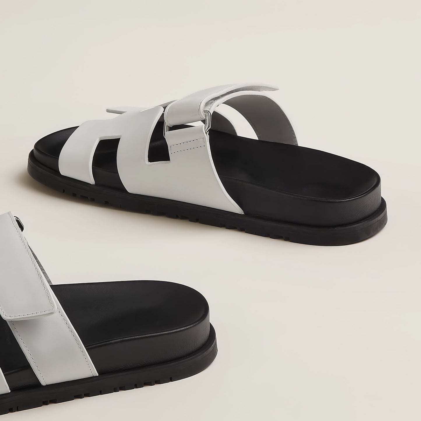 Stylish Leather Cut-Out Comfort Sandals