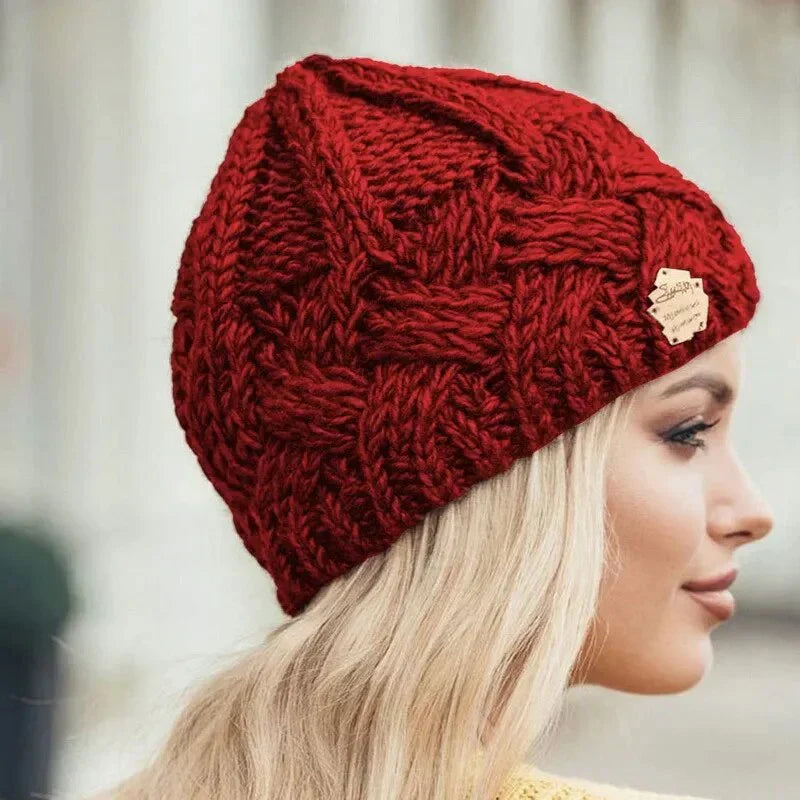 Niki | Women's Cozy Cable Knit Beanie