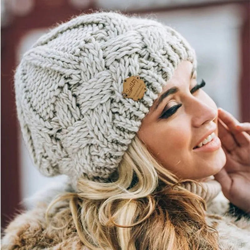 Niki | Women's Cozy Cable Knit Beanie
