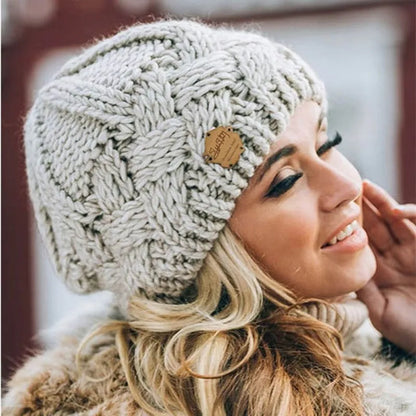 Niki | Women's Cozy Cable Knit Beanie