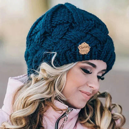 Niki | Women's Cozy Cable Knit Beanie